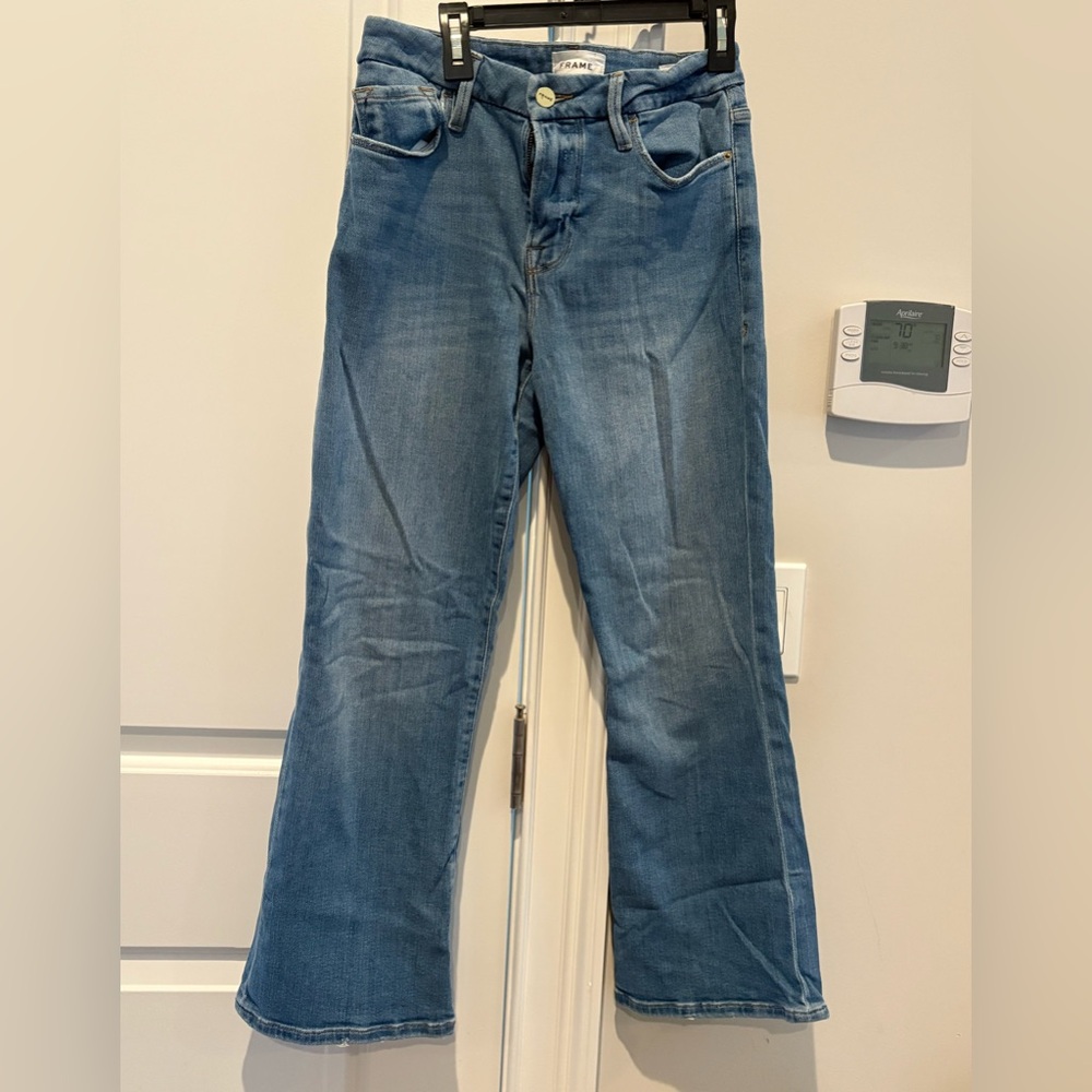 Frame cropped flare bootcut jeans in light blue size 29 extremely soft and comfy